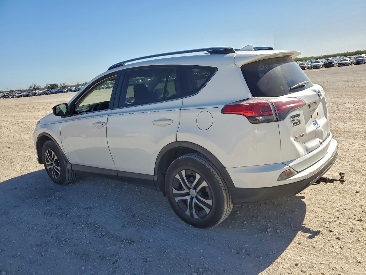 2017 TOYOTA RAV4 LE photo 3