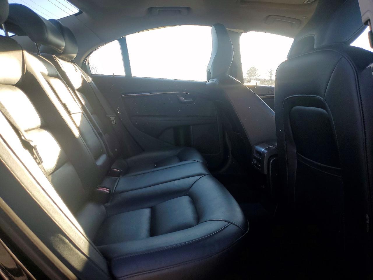 2015 VOLVO S80 PREMIER photo 19