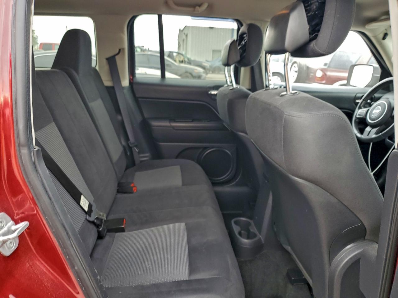 2012 JEEP PATRIOT LATITUDE photo 11