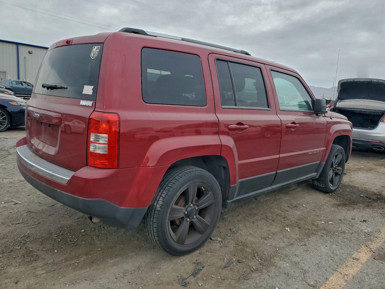 2012 JEEP PATRIOT LATITUDE photo 3
