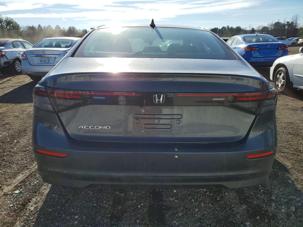 2024 HONDA ACCORD EX photo 11