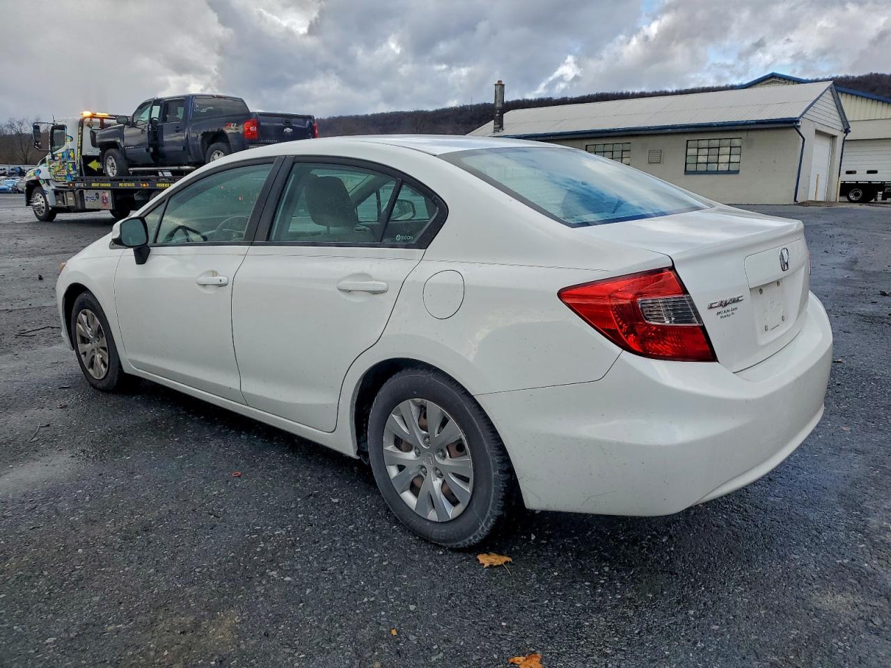 2012 HONDA CIVIC LX photo 2