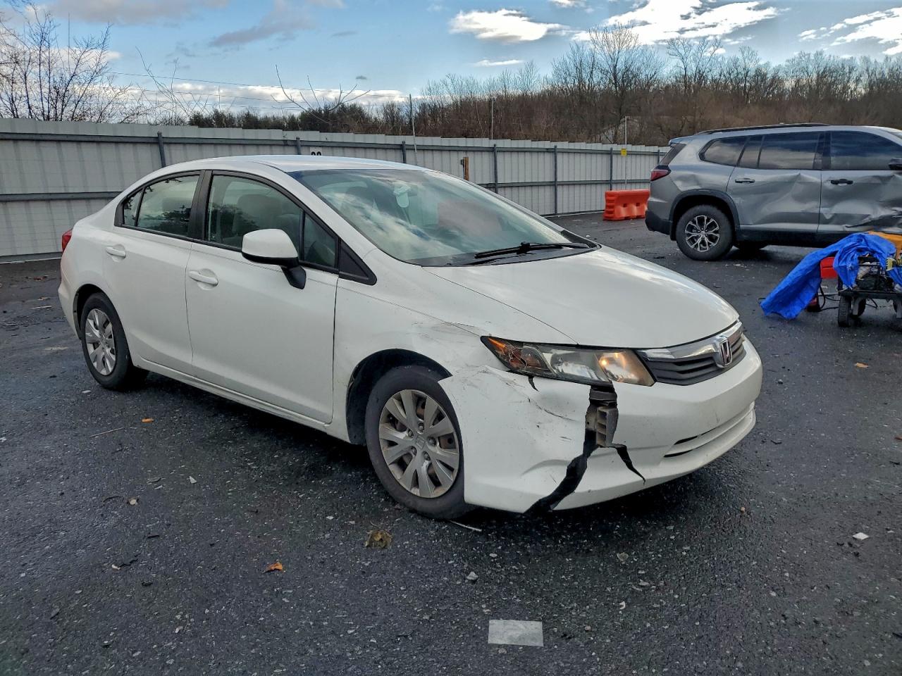 2012 HONDA CIVIC LX photo 4