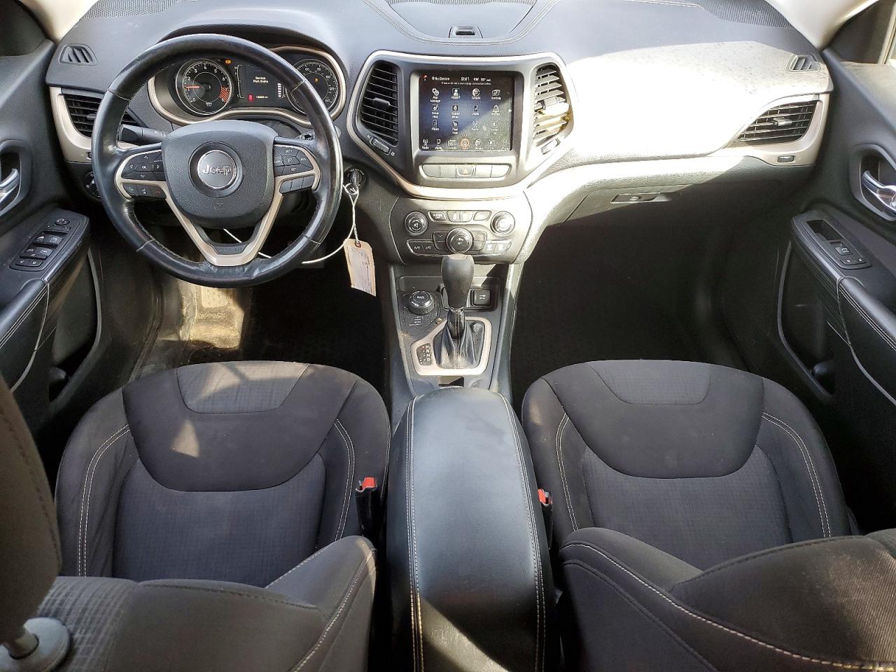 2015 JEEP CHEROKEE LATITUDE photo 8
