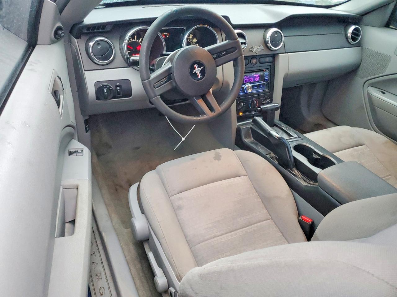 2007 FORD MUSTANG photo 8