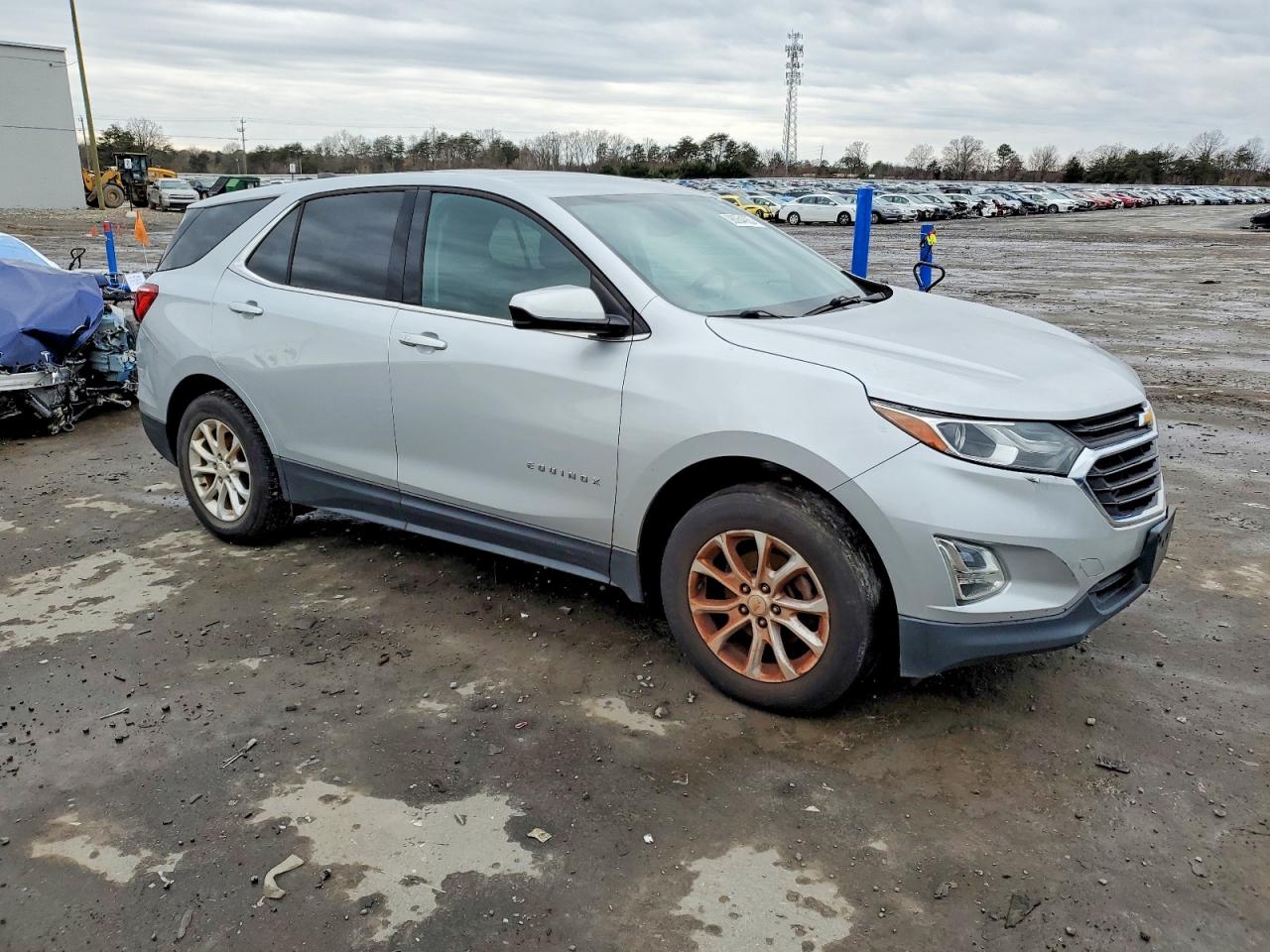 2018 CHEVROLET EQUINOX LT photo 4