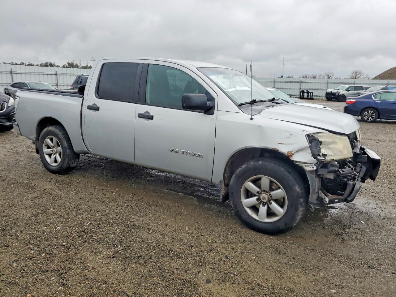 2010 NISSAN TITAN XE photo 4