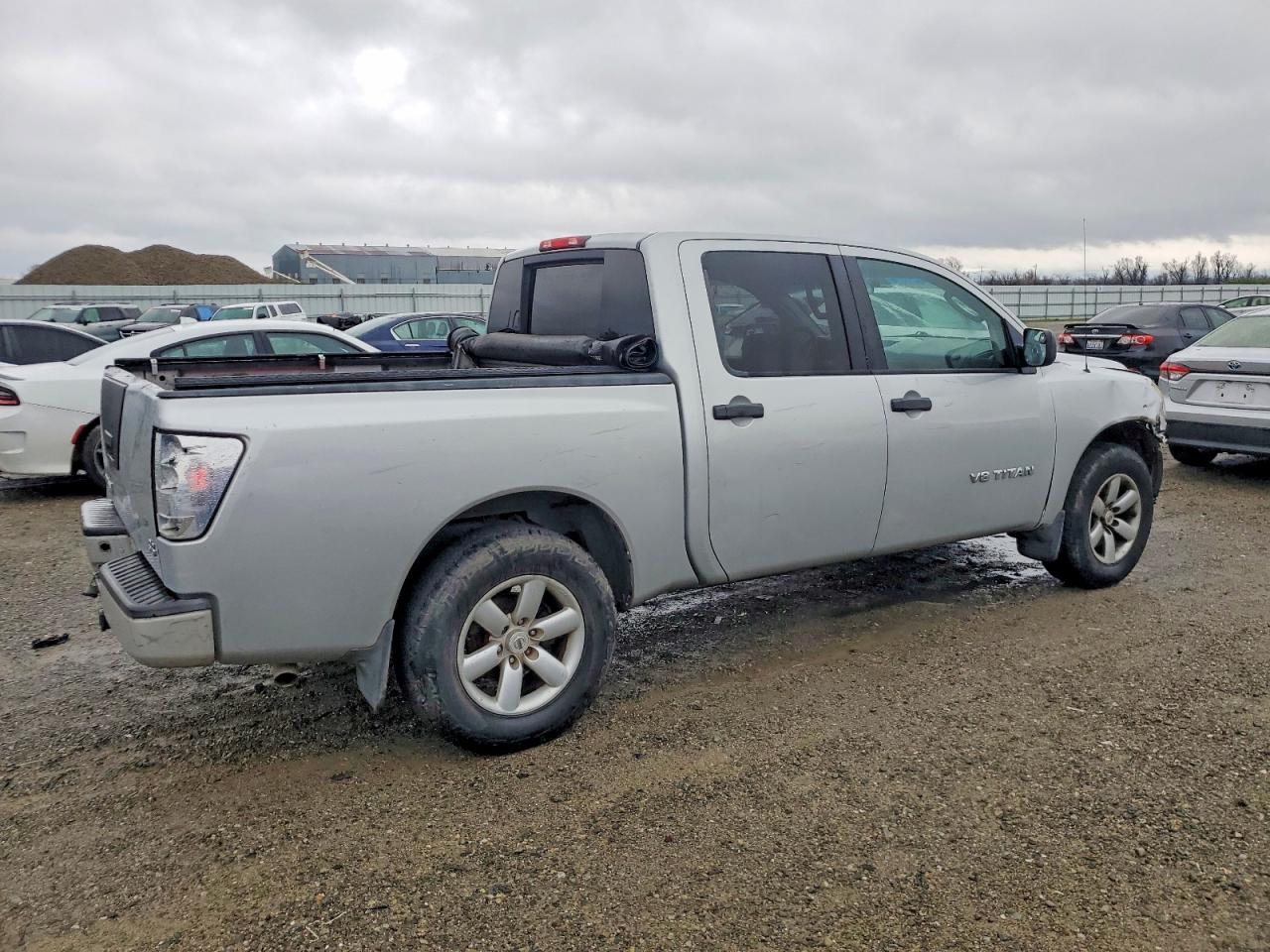 2010 NISSAN TITAN XE photo 3