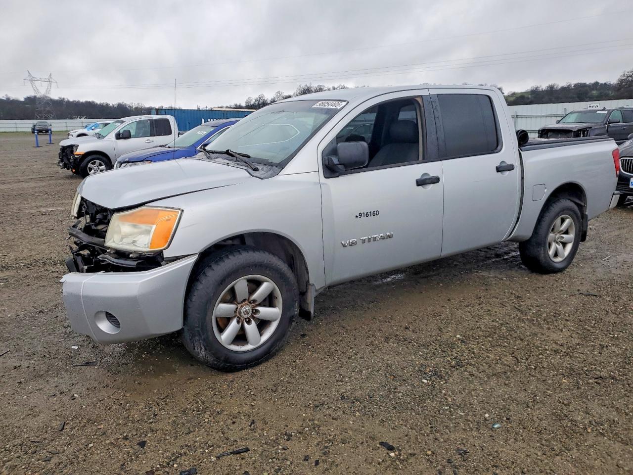 2010 NISSAN TITAN