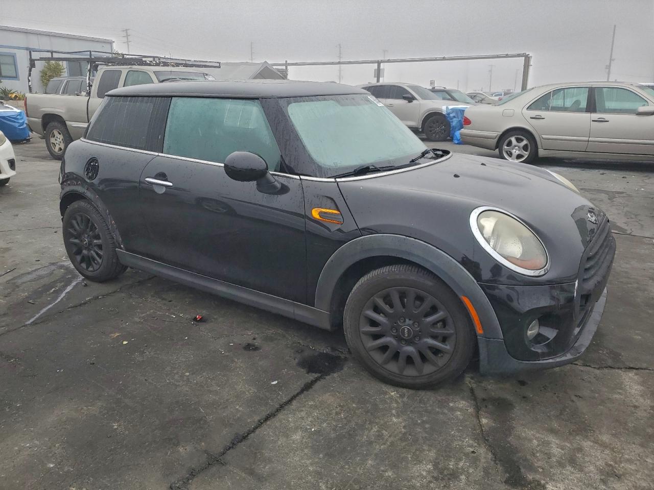 2014 MINI COOPER photo 4