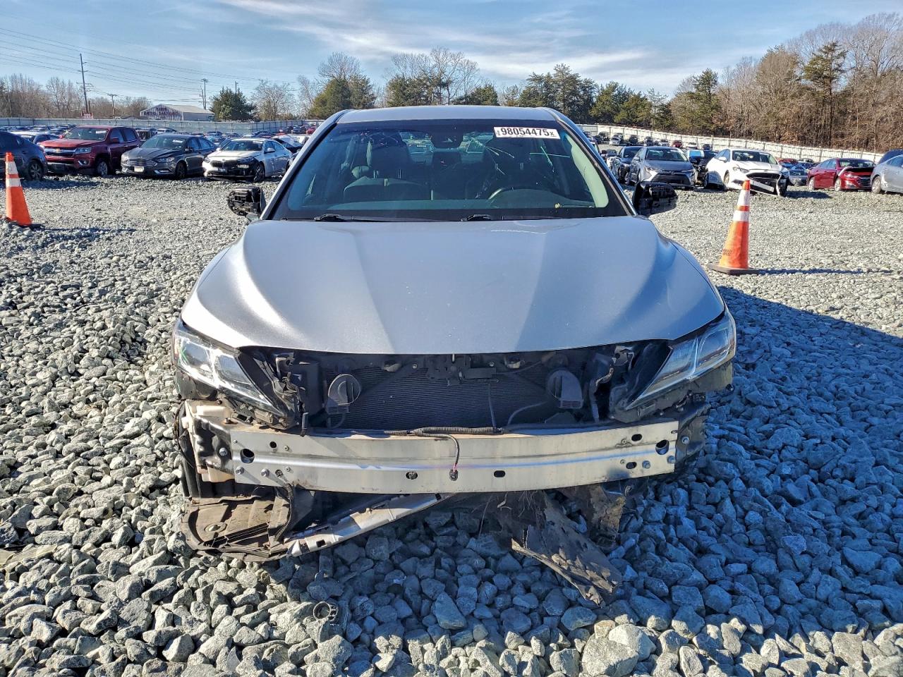 2018 TOYOTA CAMRY L photo 5