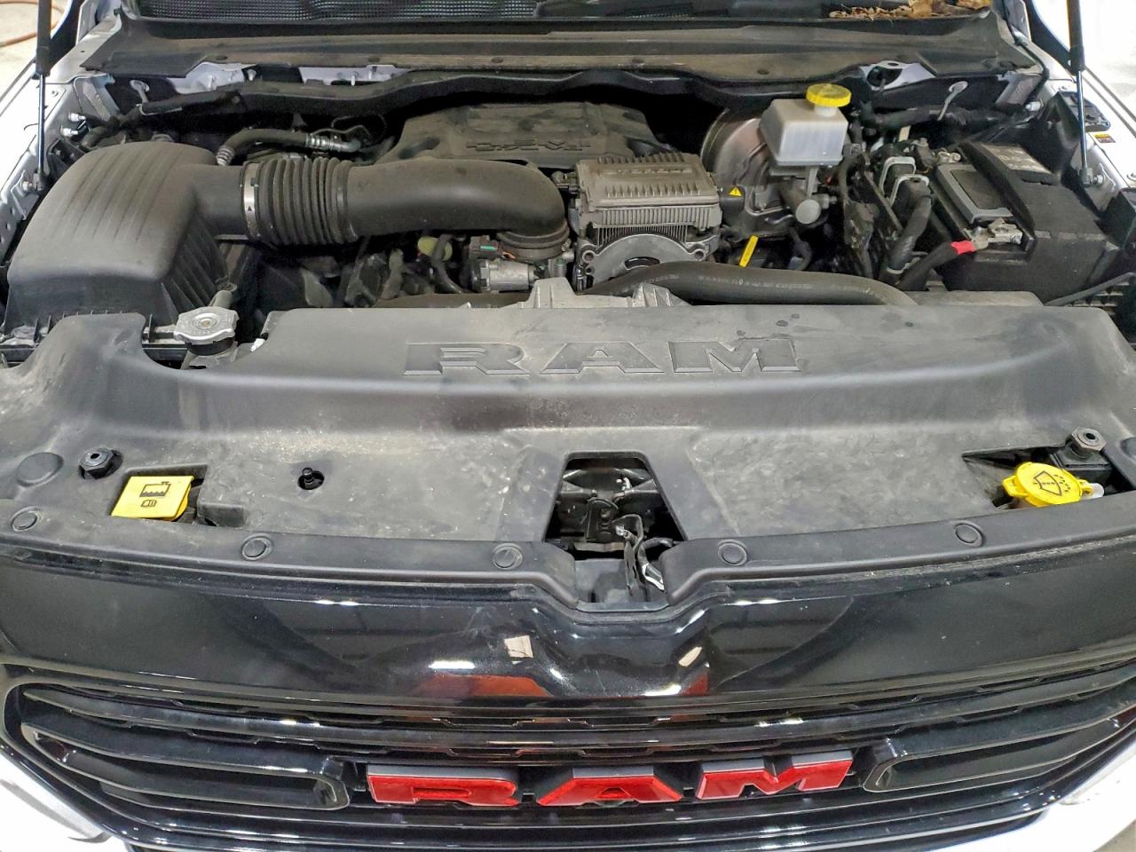 2023 RAM 1500 LIMITED photo 12