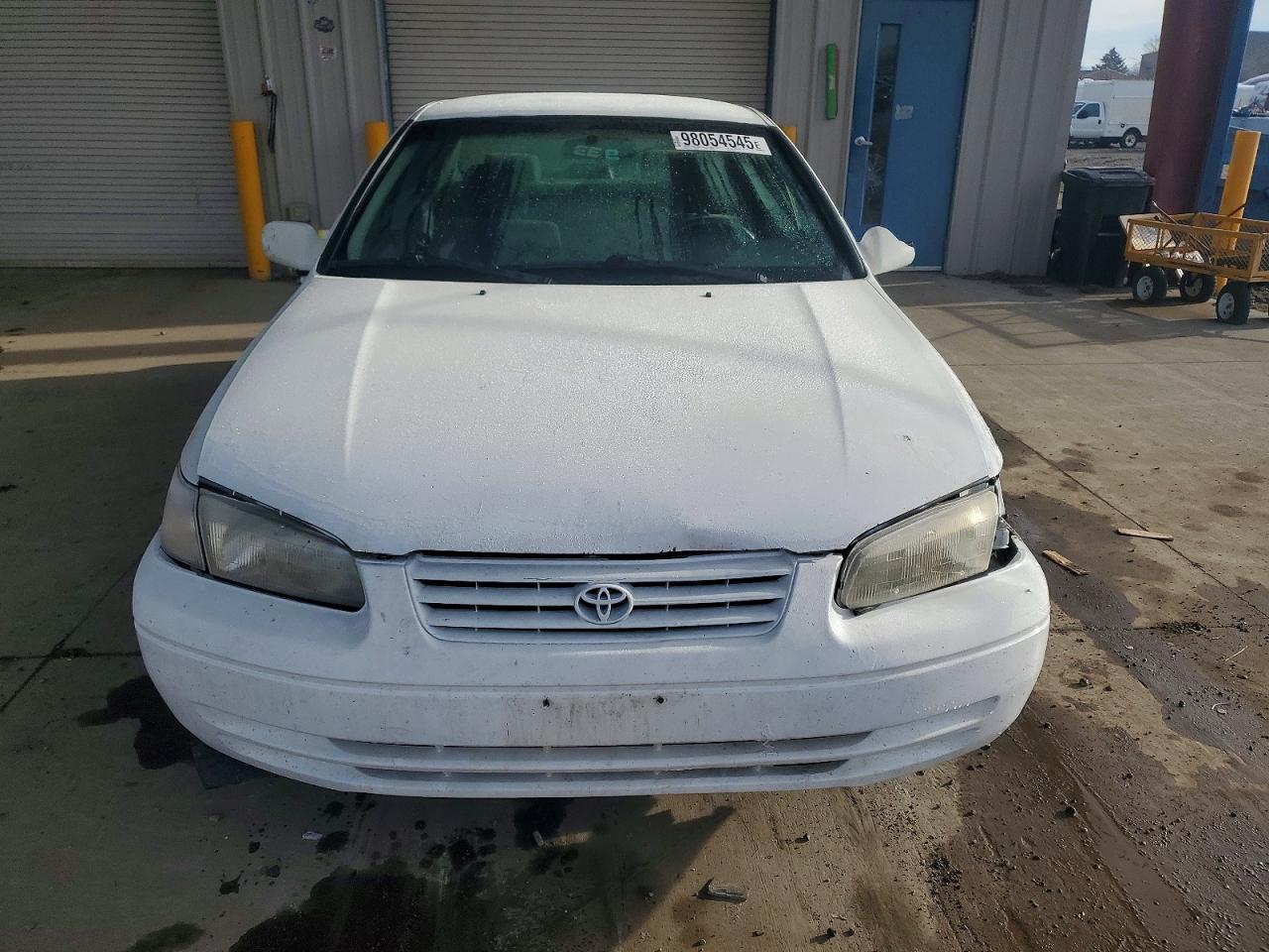 1999 TOYOTA CAMRY CE photo 5