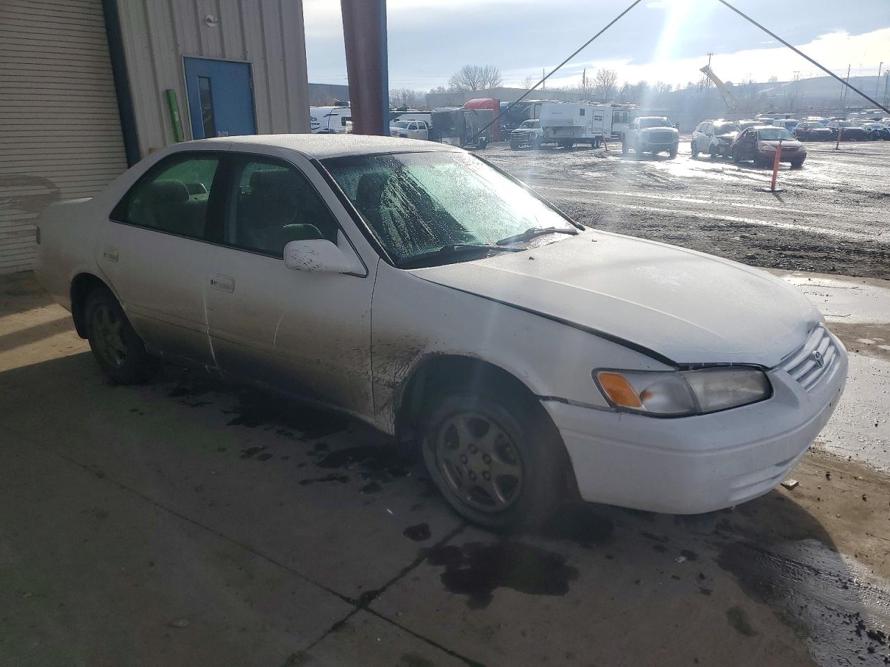 1999 TOYOTA CAMRY CE photo 4
