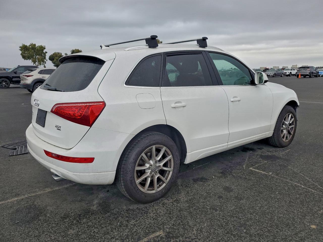 2012 AUDI Q5 PREMIUM PLUS photo 3