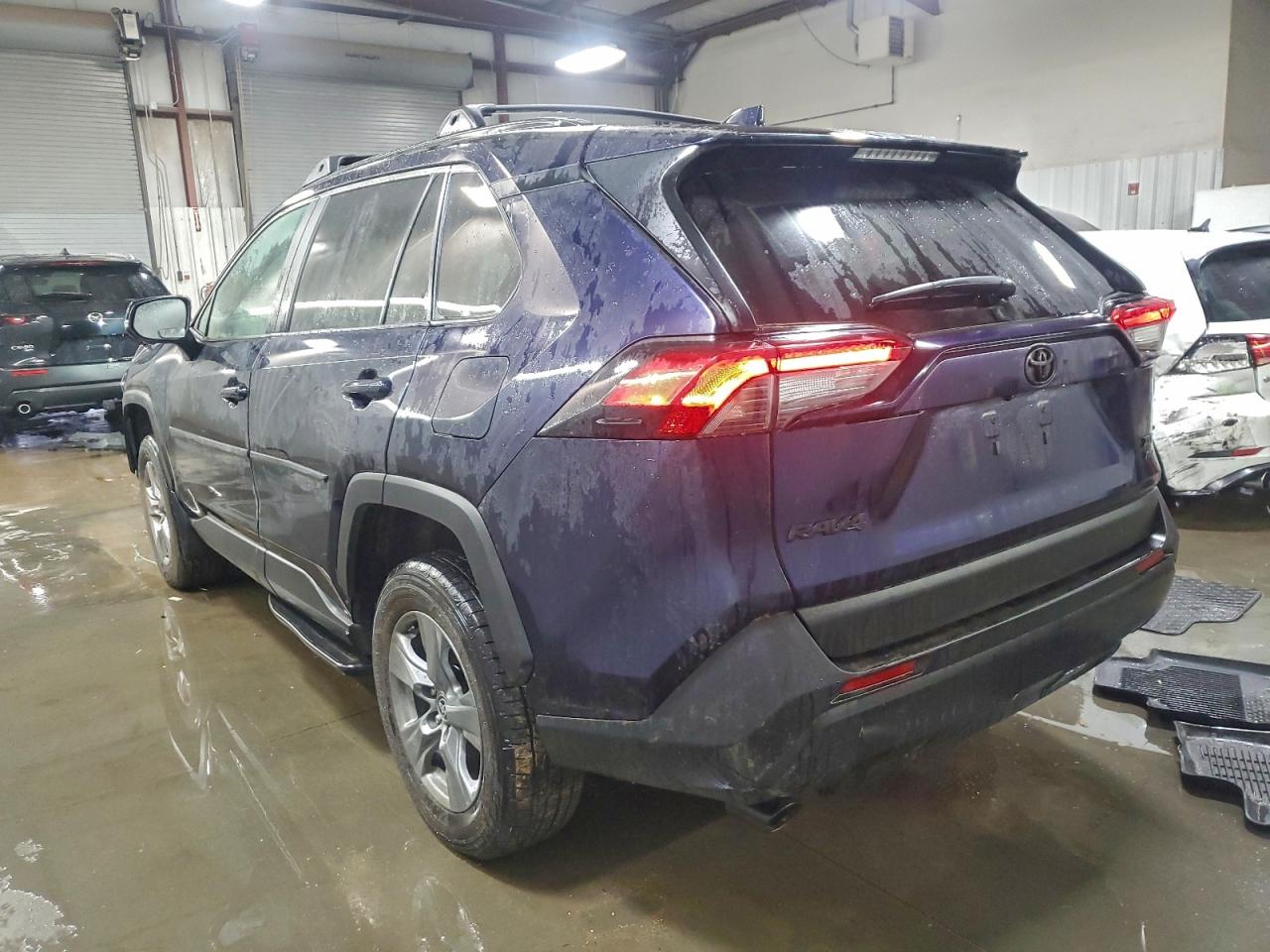 2024 TOYOTA RAV4 XLE photo 2