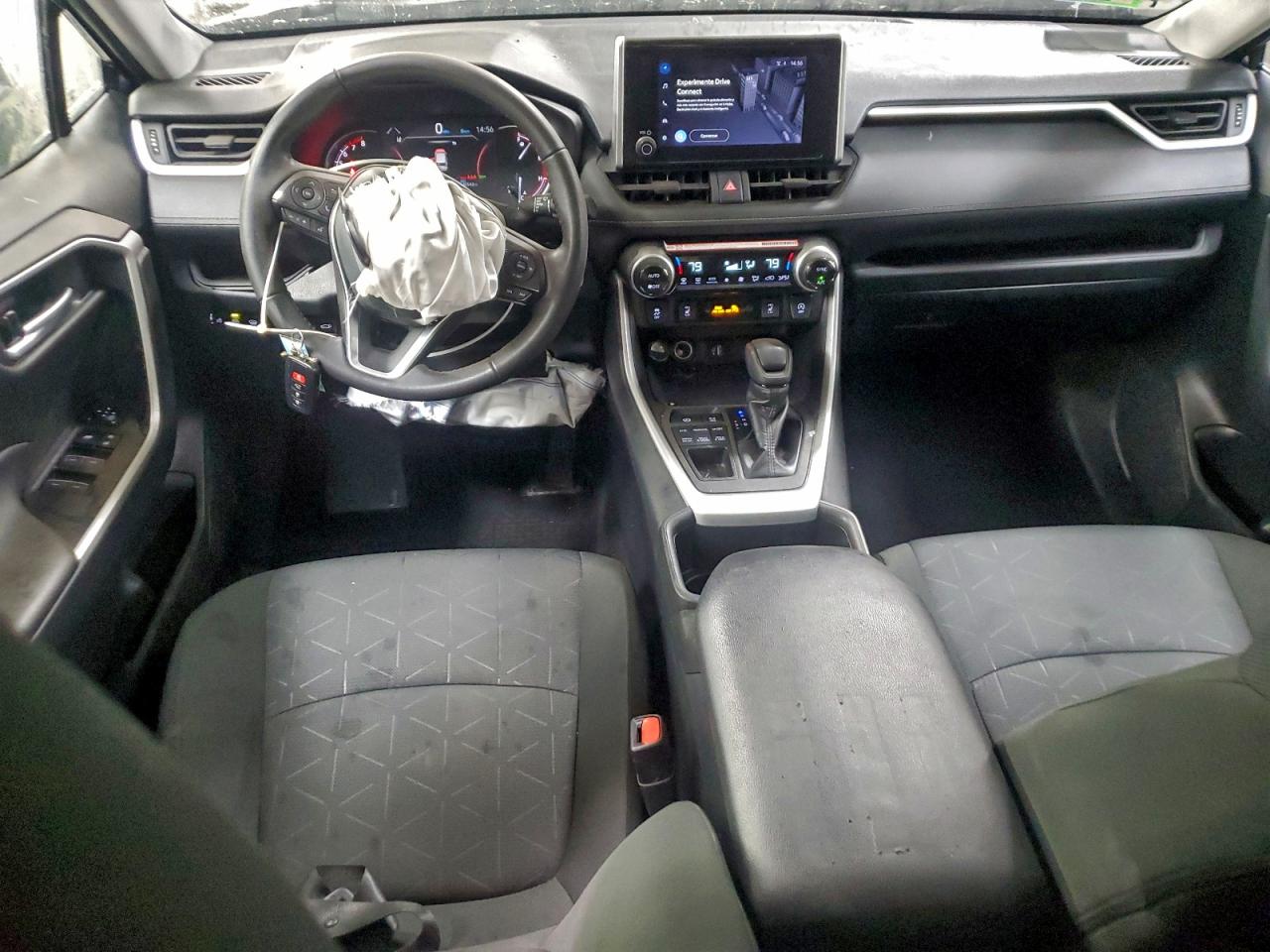2024 TOYOTA RAV4 XLE photo 8