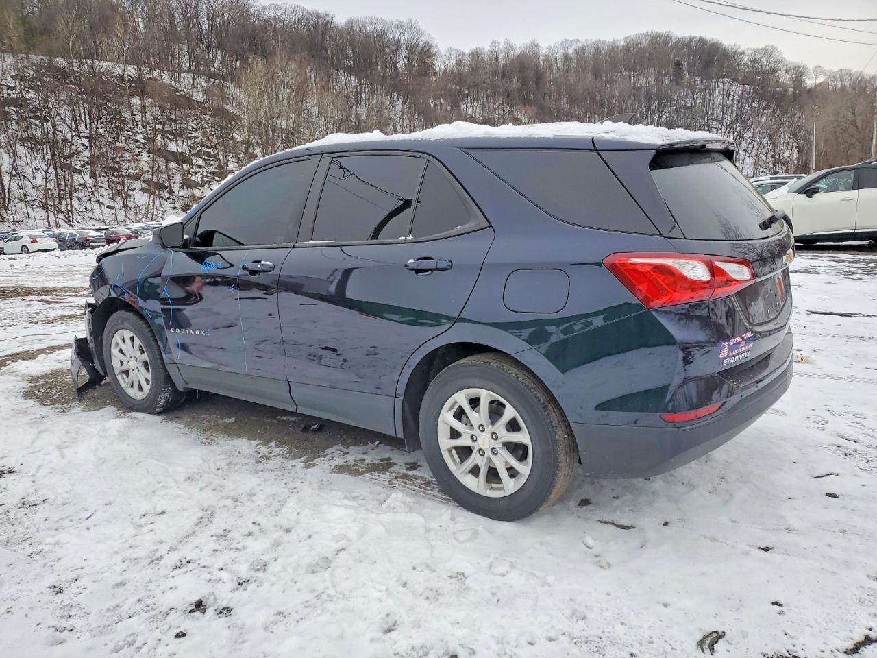 2020 CHEVROLET EQUINOX LS photo 2