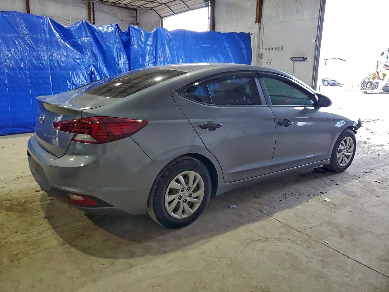 2019 HYUNDAI ELANTRA SE photo 3