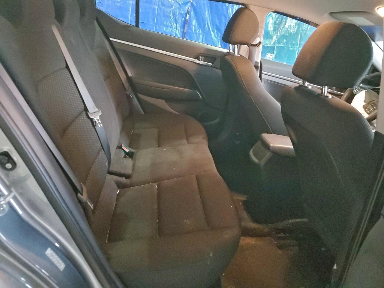 2019 HYUNDAI ELANTRA SE photo 10