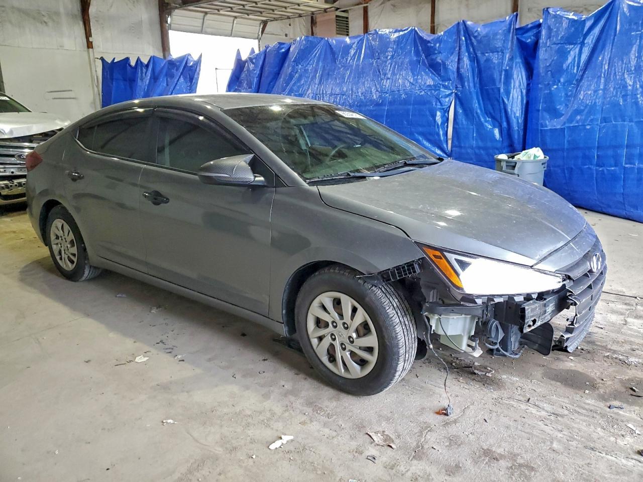 2019 HYUNDAI ELANTRA SE photo 4