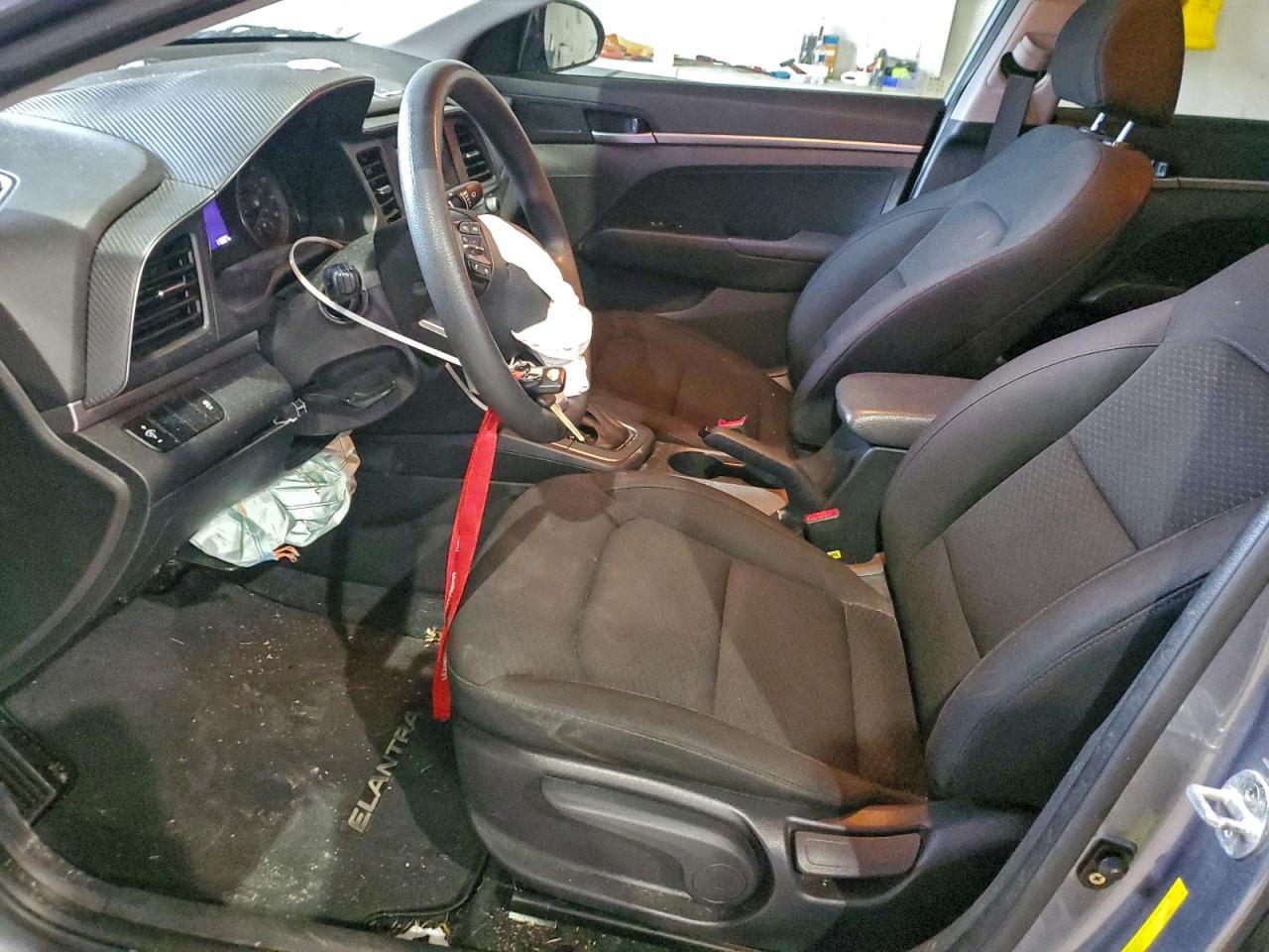 2019 HYUNDAI ELANTRA SE photo 7