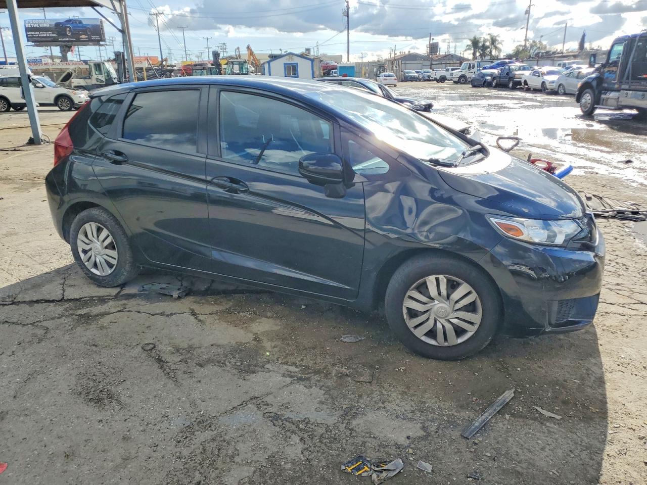 2015 HONDA FIT LX photo 4