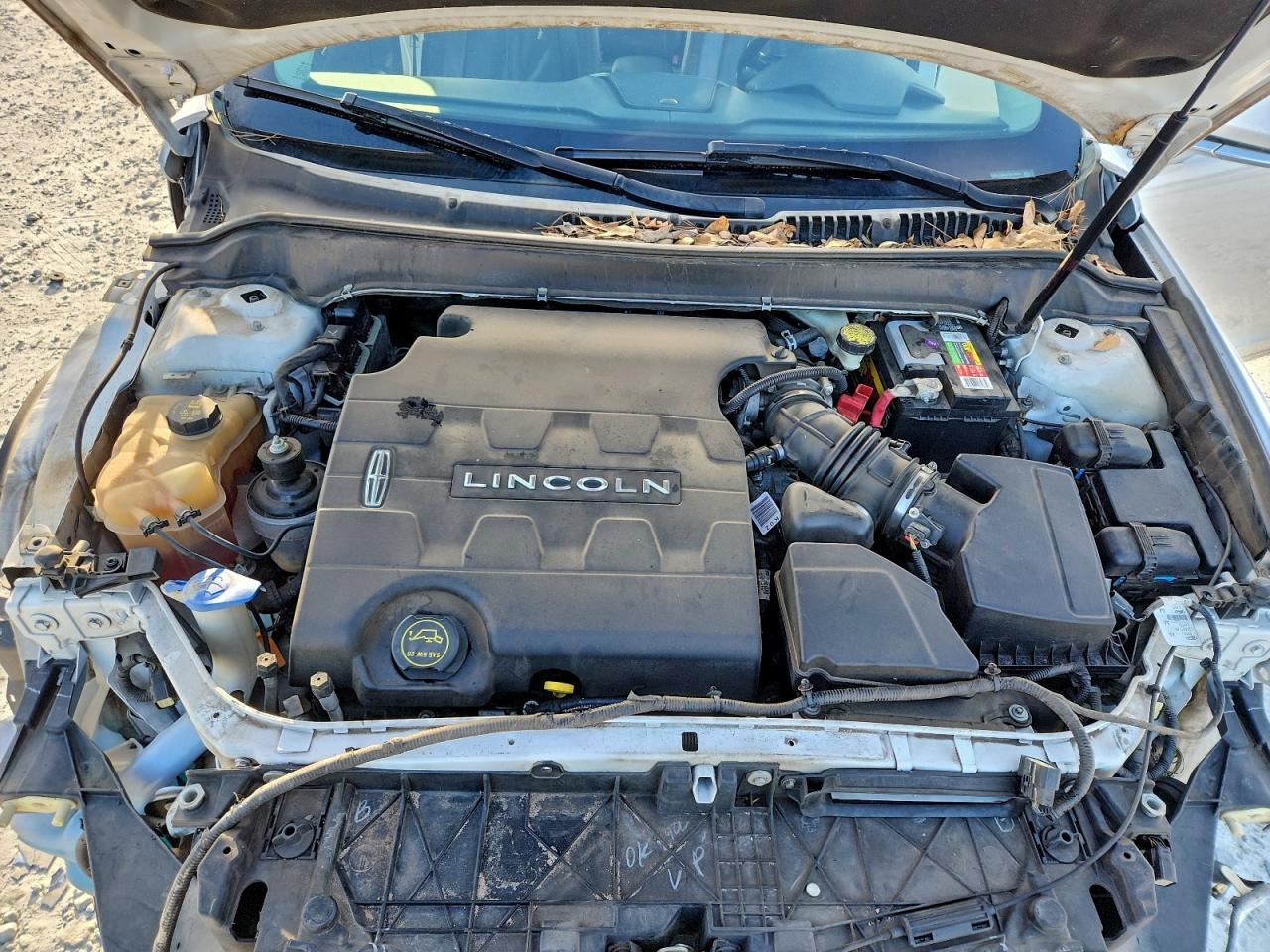 2015 LINCOLN MKZ photo 11