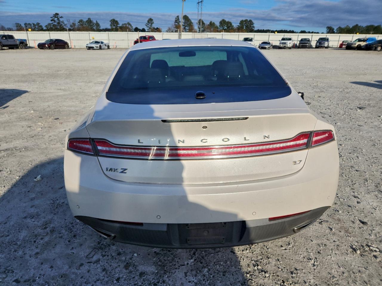 2015 LINCOLN MKZ photo 6