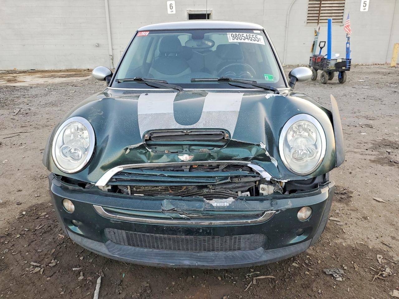 2006 MINI COOPER S photo 5