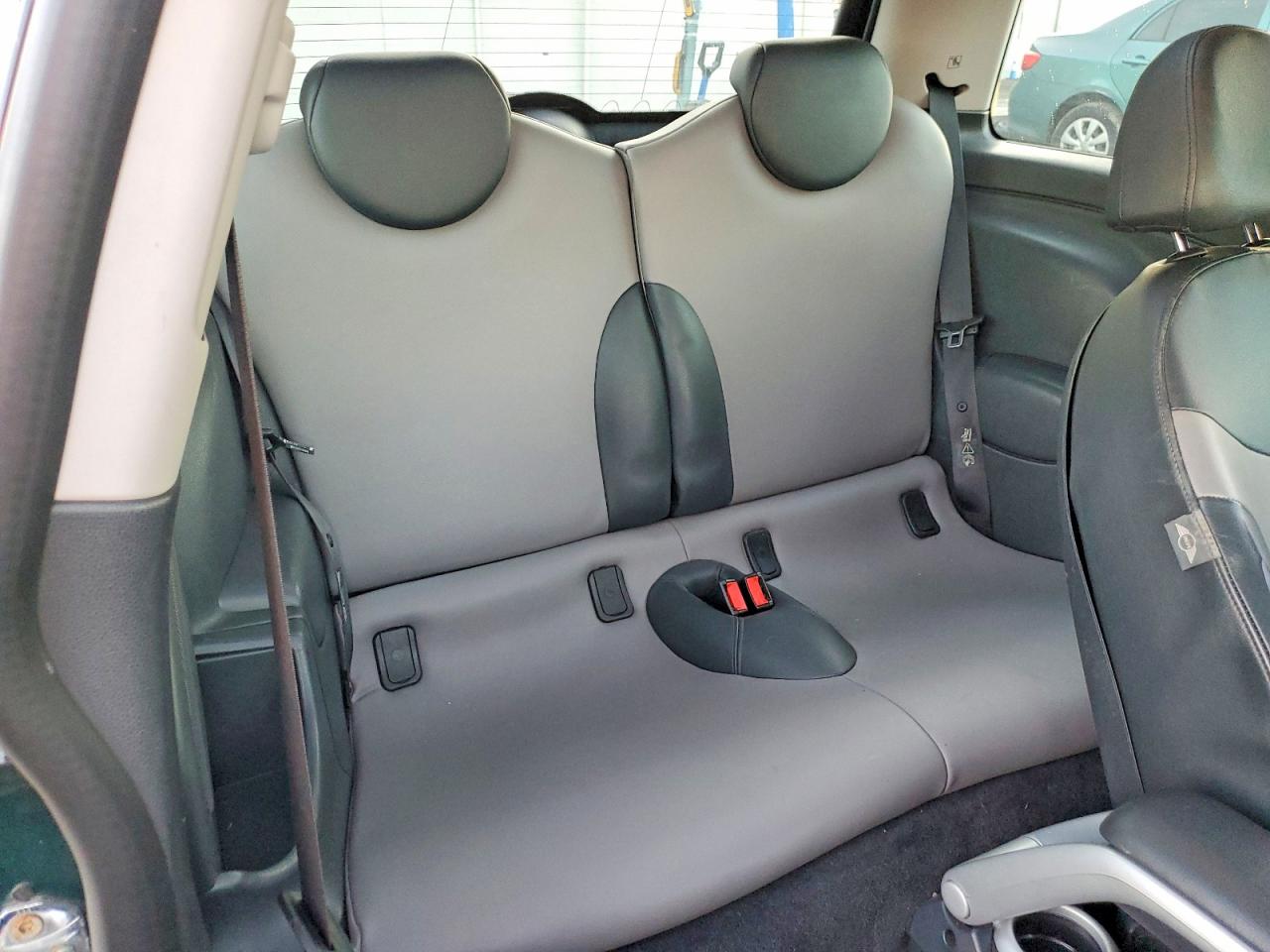 2006 MINI COOPER S photo 10