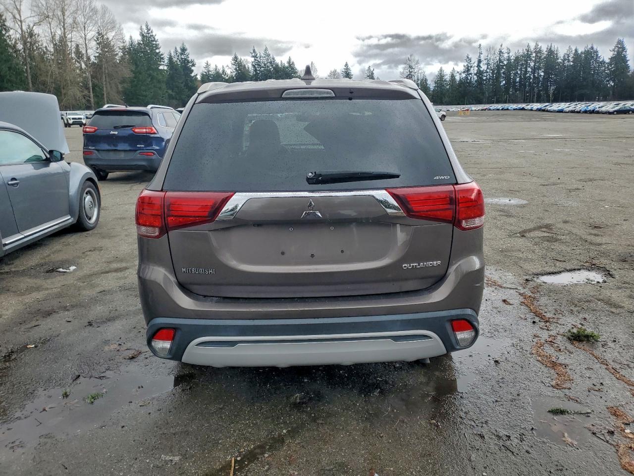 2019 MITSUBISHI OUTLANDER SE photo 11