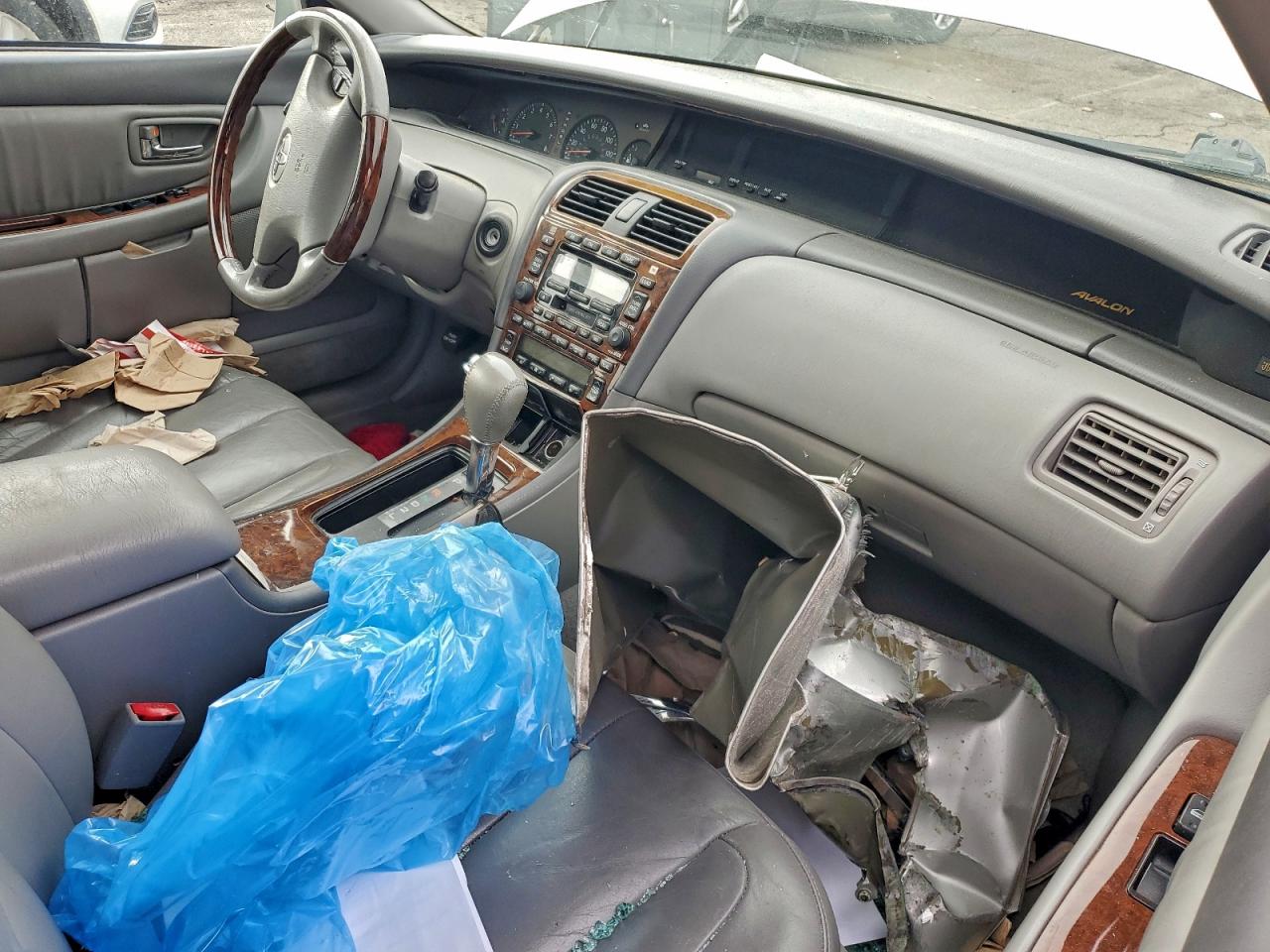 2003 TOYOTA AVALON XL photo 8