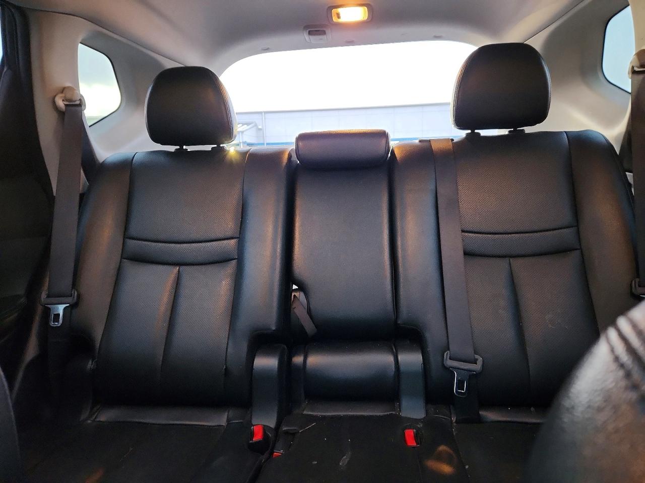 2017 NISSAN ROGUE SV photo 10