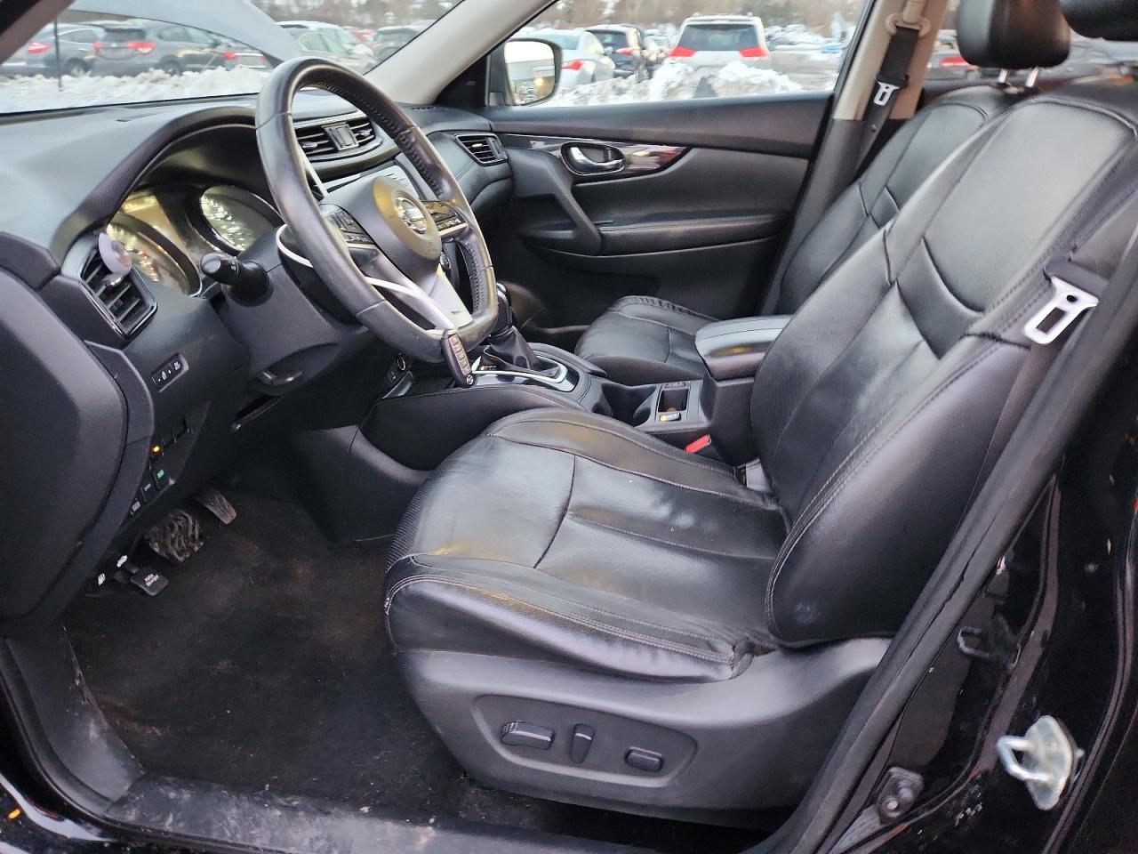 2017 NISSAN ROGUE SV photo 7