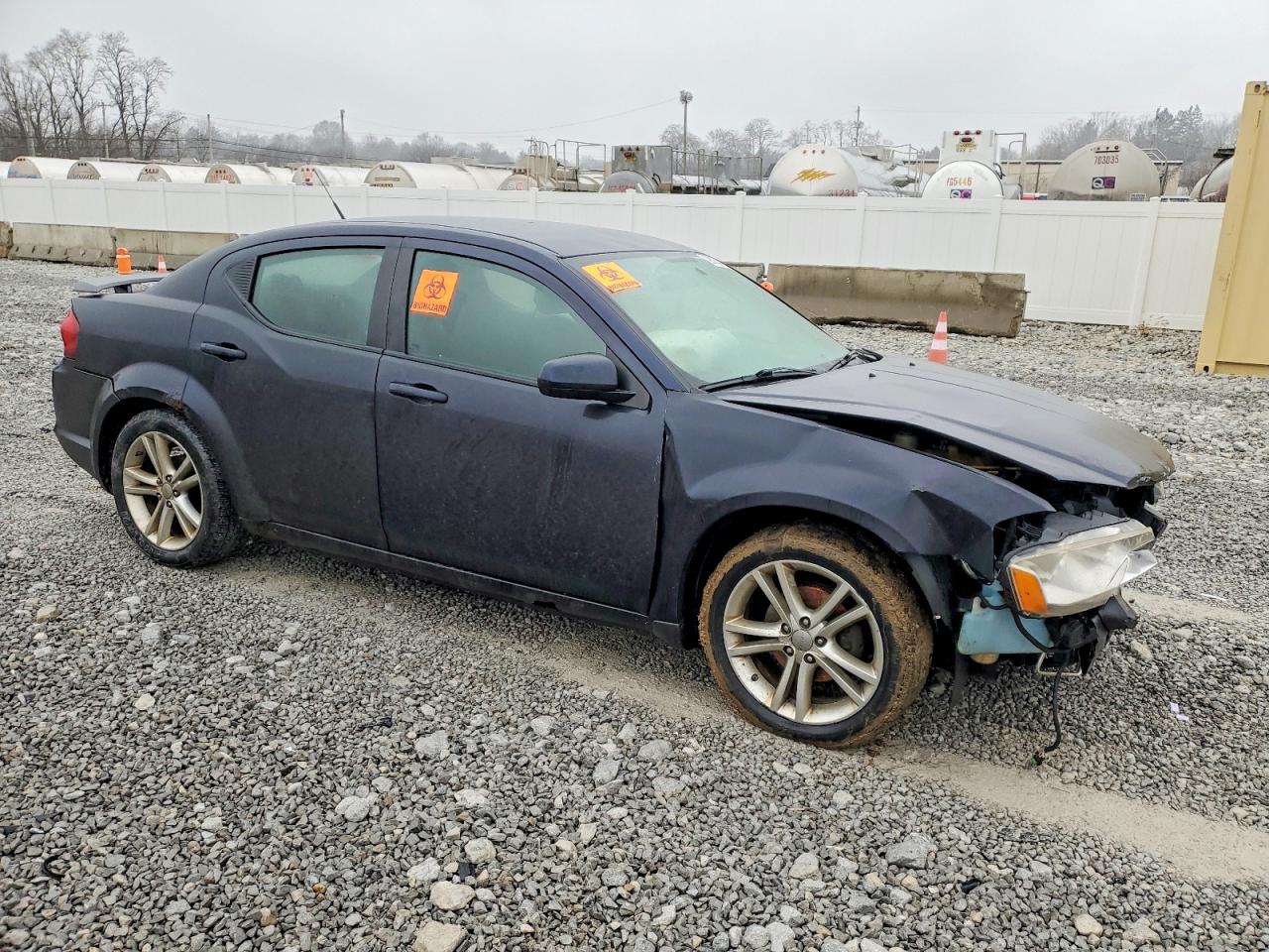 2011 DODGE AVENGER MAINSTREET photo 4