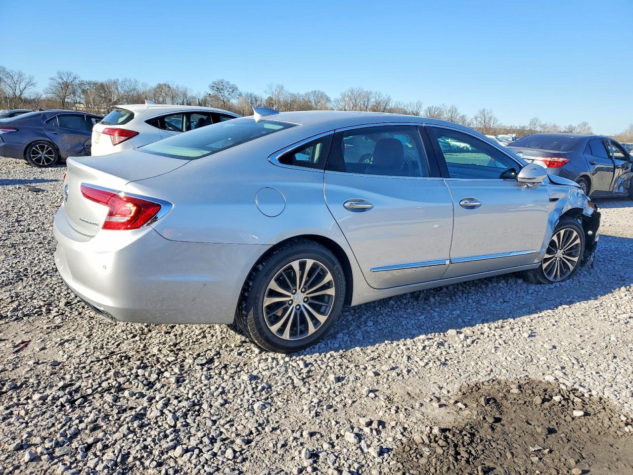 2017 BUICK LACROSSE ESSENCE photo 5