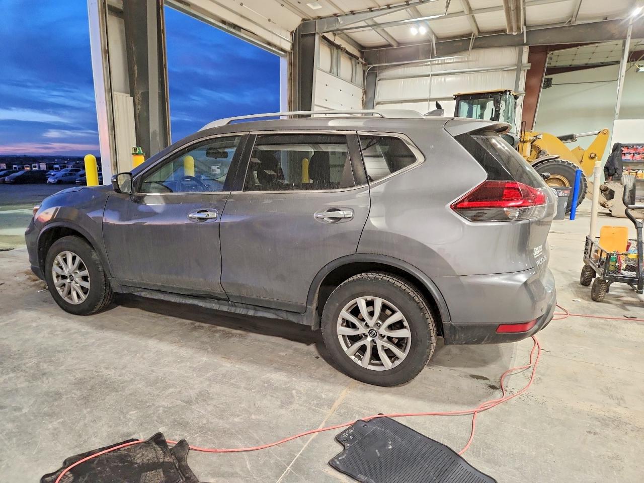 2020 NISSAN ROGUE S photo 2