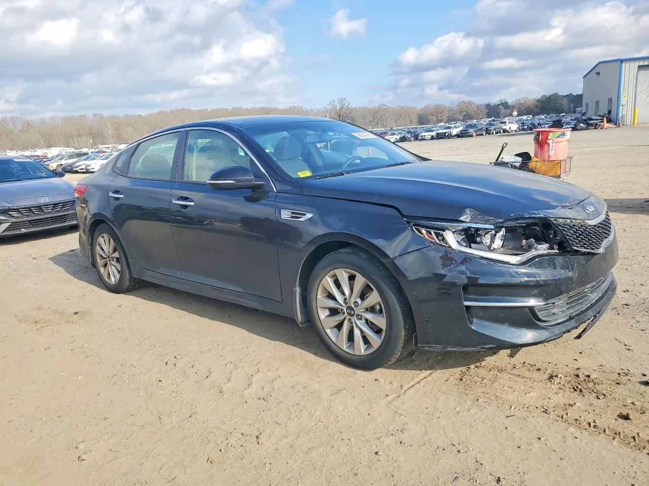 2018 KIA OPTIMA LX photo 4