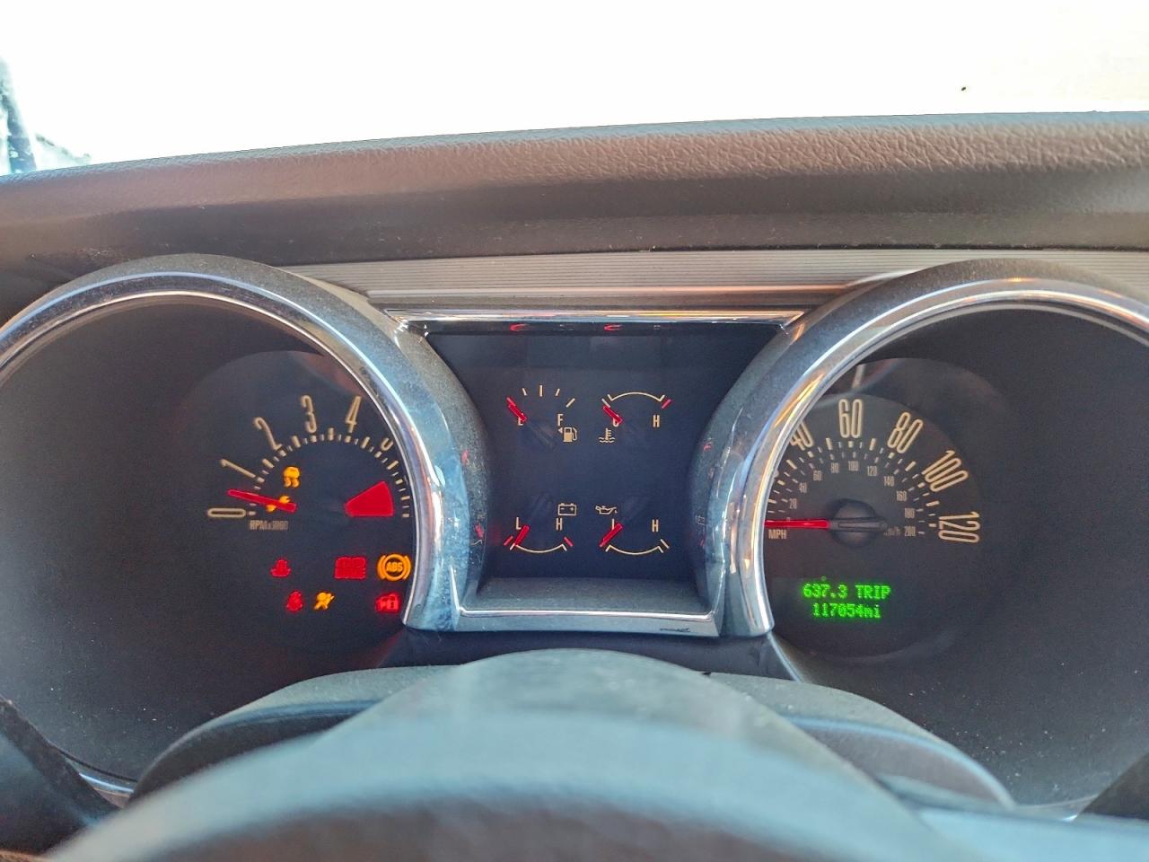 2006 FORD MUSTANG photo 9