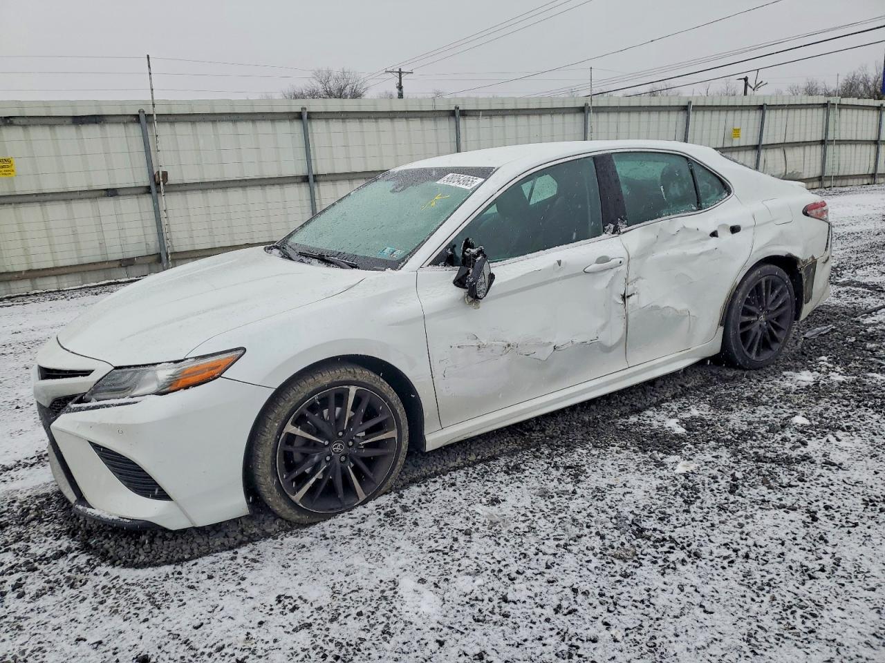 2018 TOYOTA CAMRY
