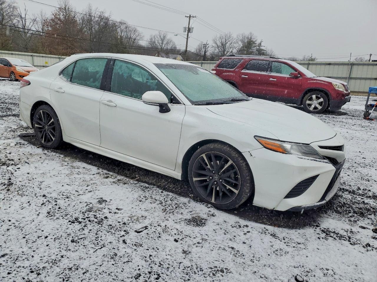 2018 TOYOTA CAMRY XSE photo 4