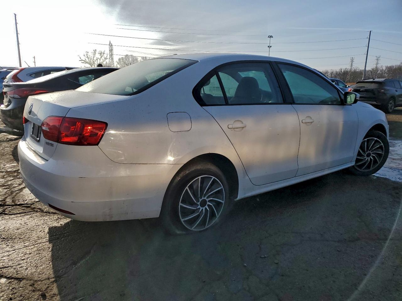 2012 VOLKSWAGEN JETTA SE photo 3