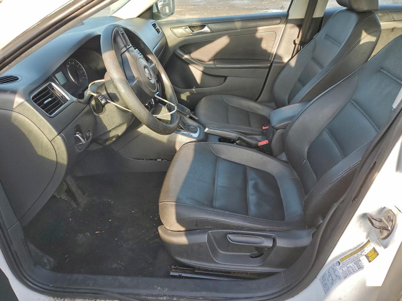2012 VOLKSWAGEN JETTA SE photo 7
