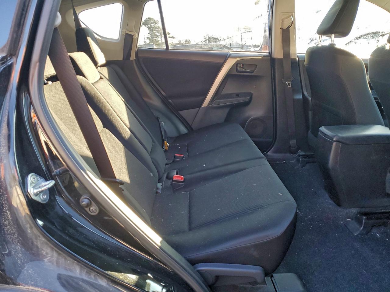 2014 TOYOTA RAV4 LE photo 10