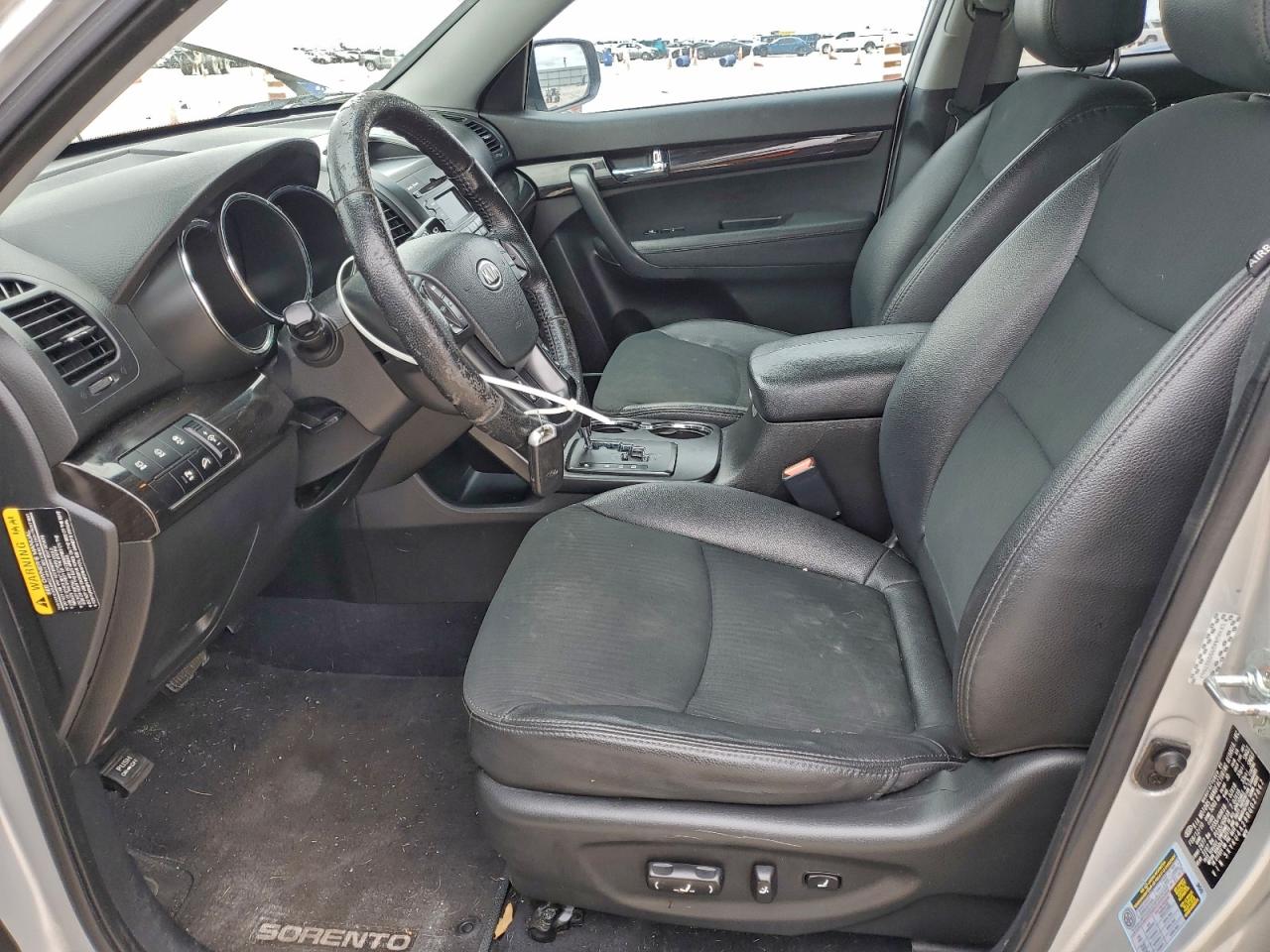 2011 KIA SORENTO EX photo 7