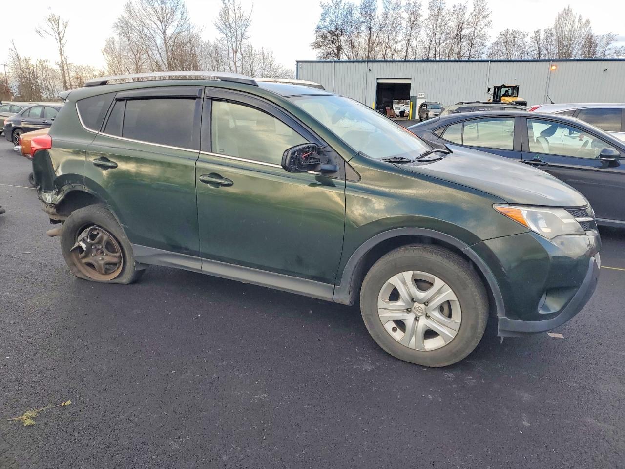 2013 TOYOTA RAV4 LE photo 4