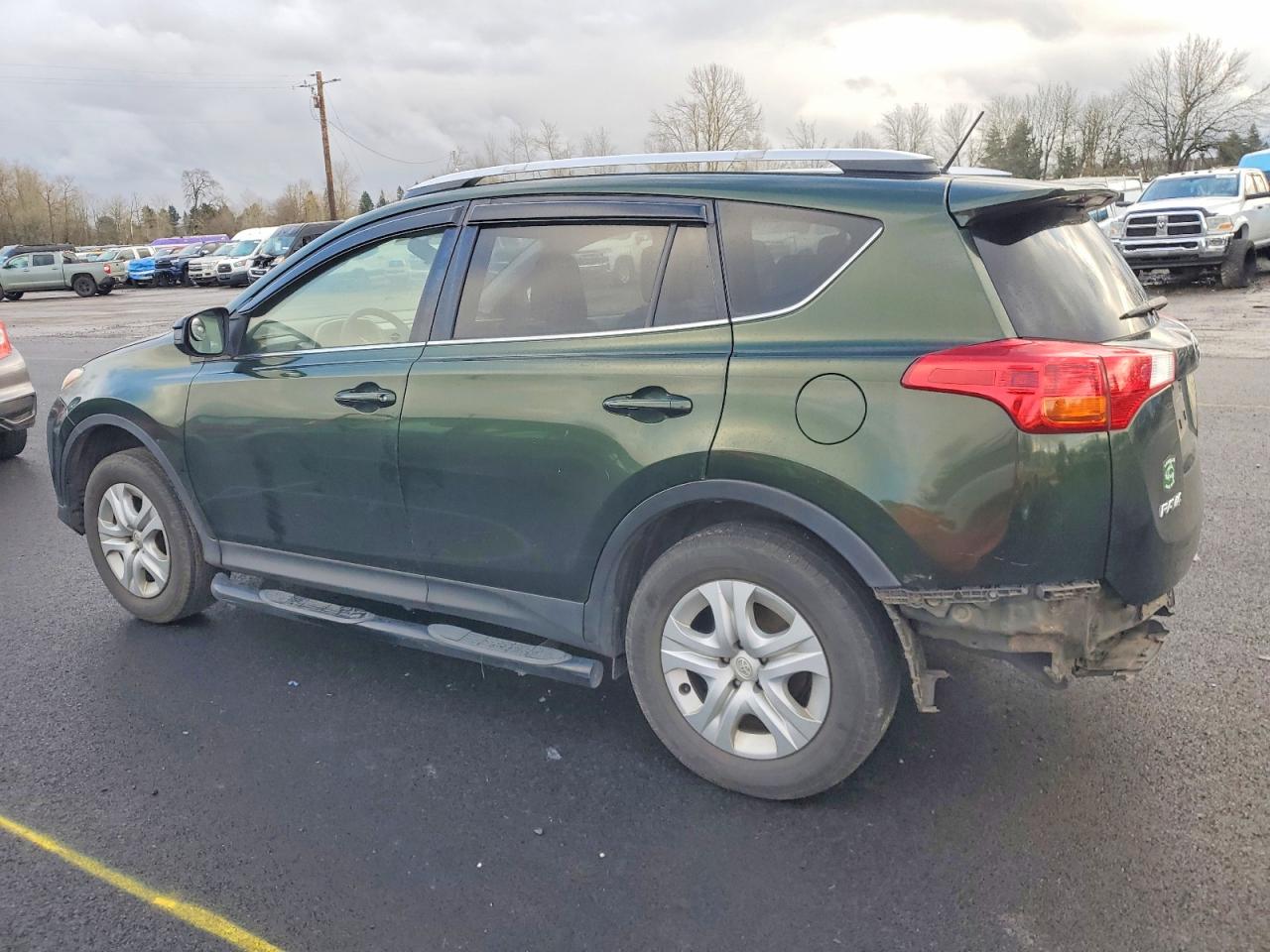 2013 TOYOTA RAV4 LE photo 2