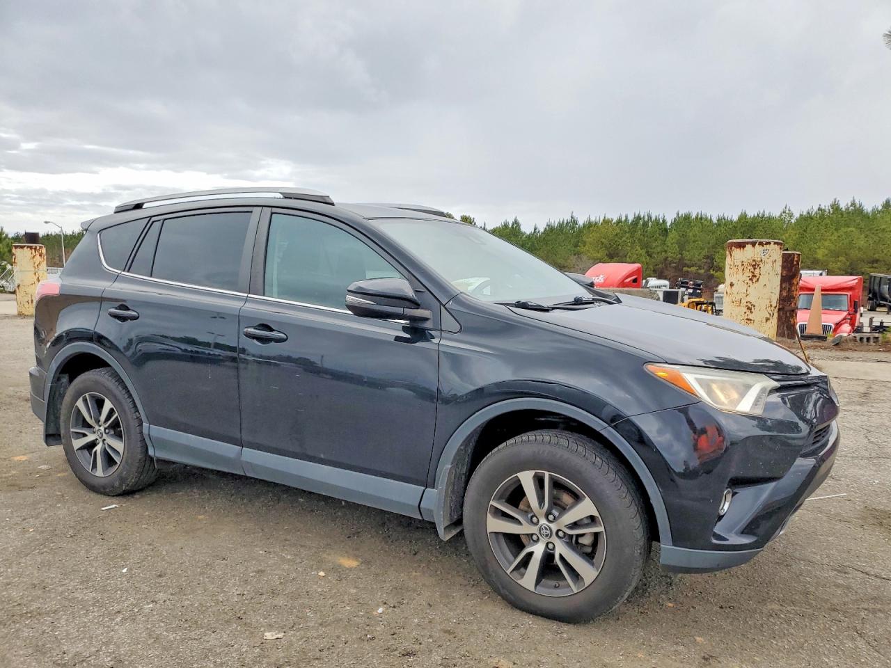2018 TOYOTA RAV4 ADVENTURE photo 4