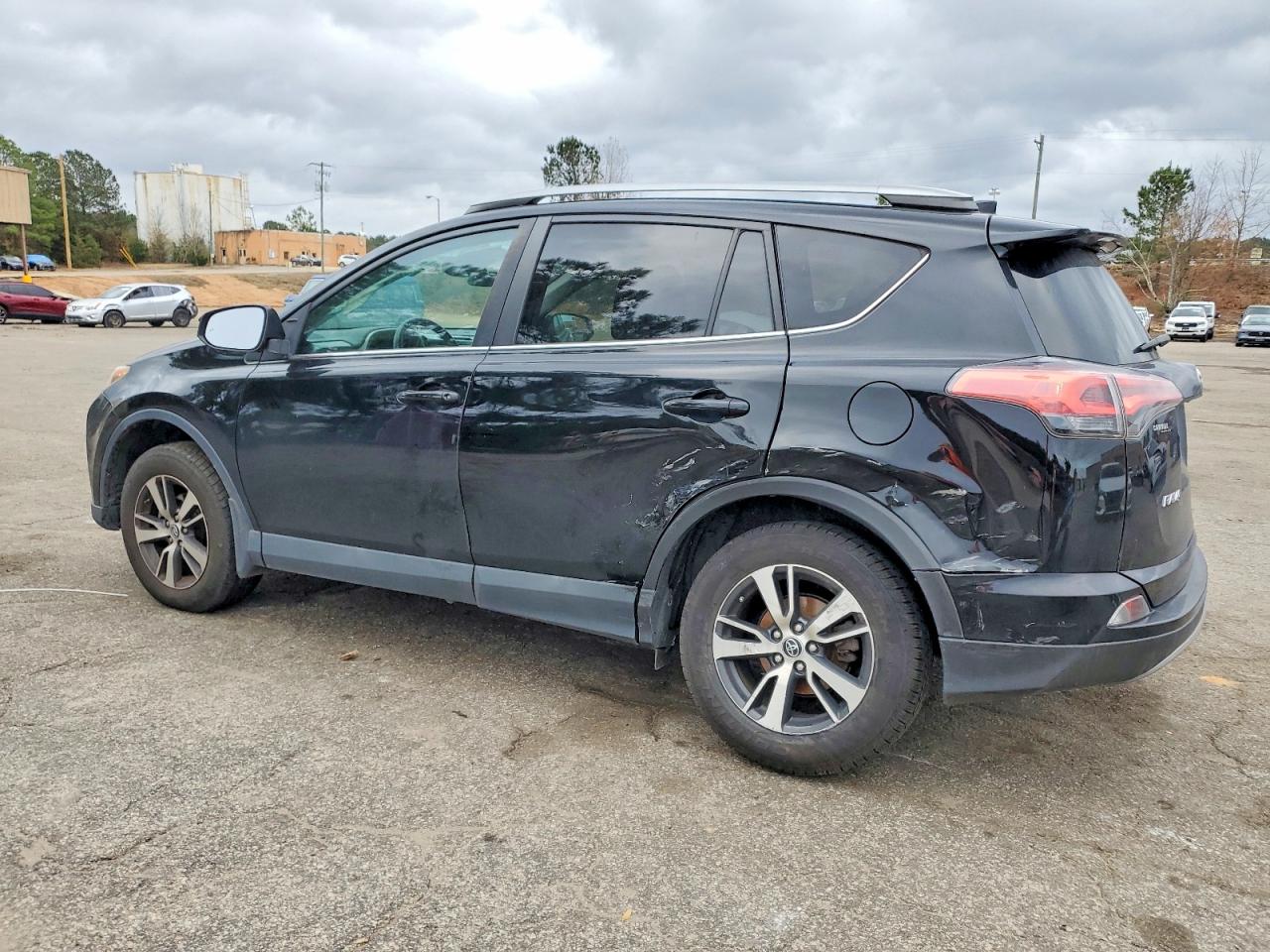 2018 TOYOTA RAV4 ADVENTURE photo 2